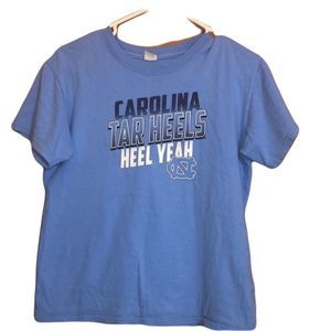Tar Heels tee size large